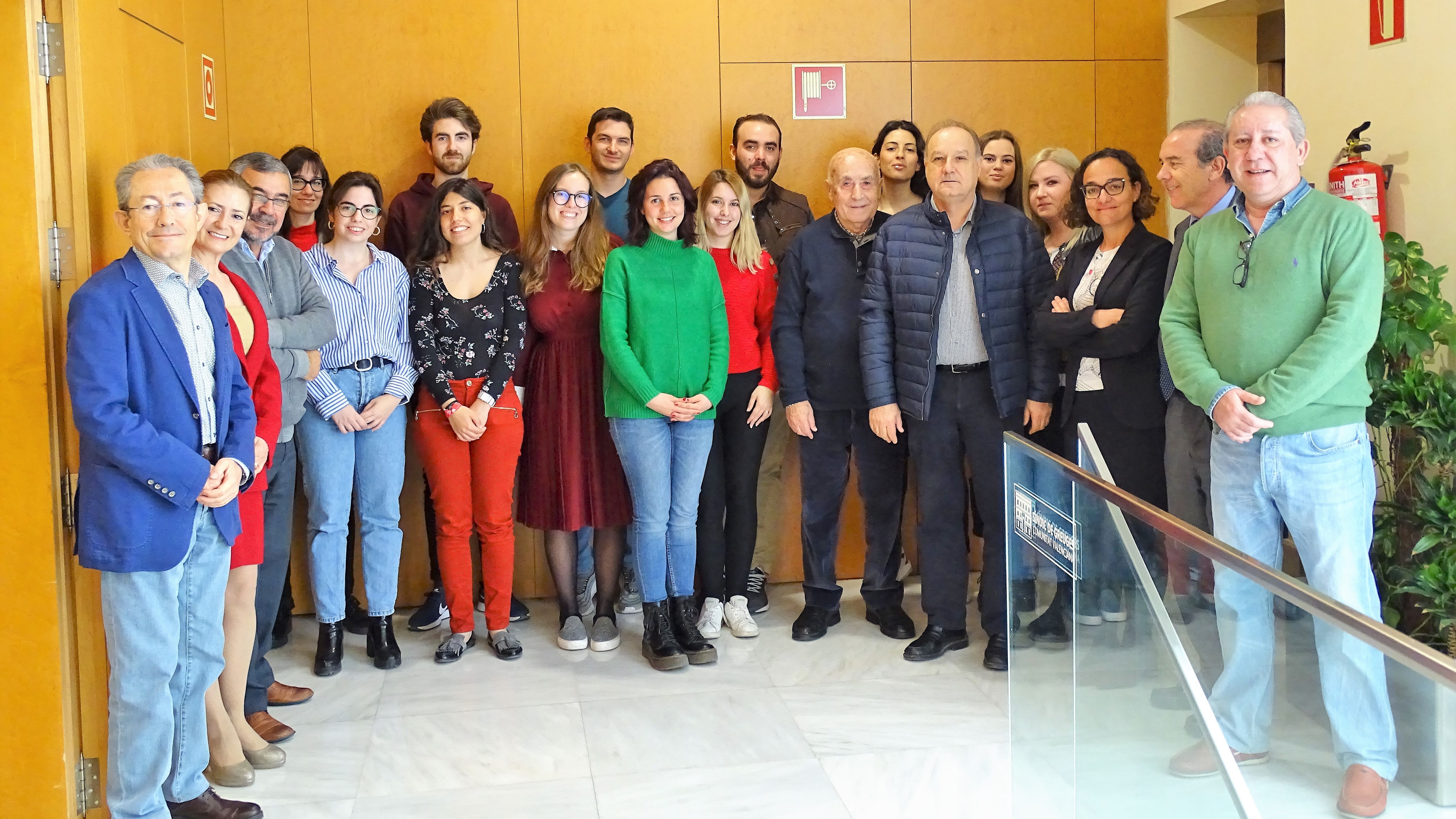 La Clínica Jurídica de la Universidad de Alicante visita la sede del Síndic