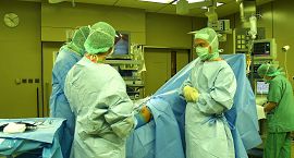 Luna abre una queja de oficio por las listas de espera para las intervenciones quirúrgicas