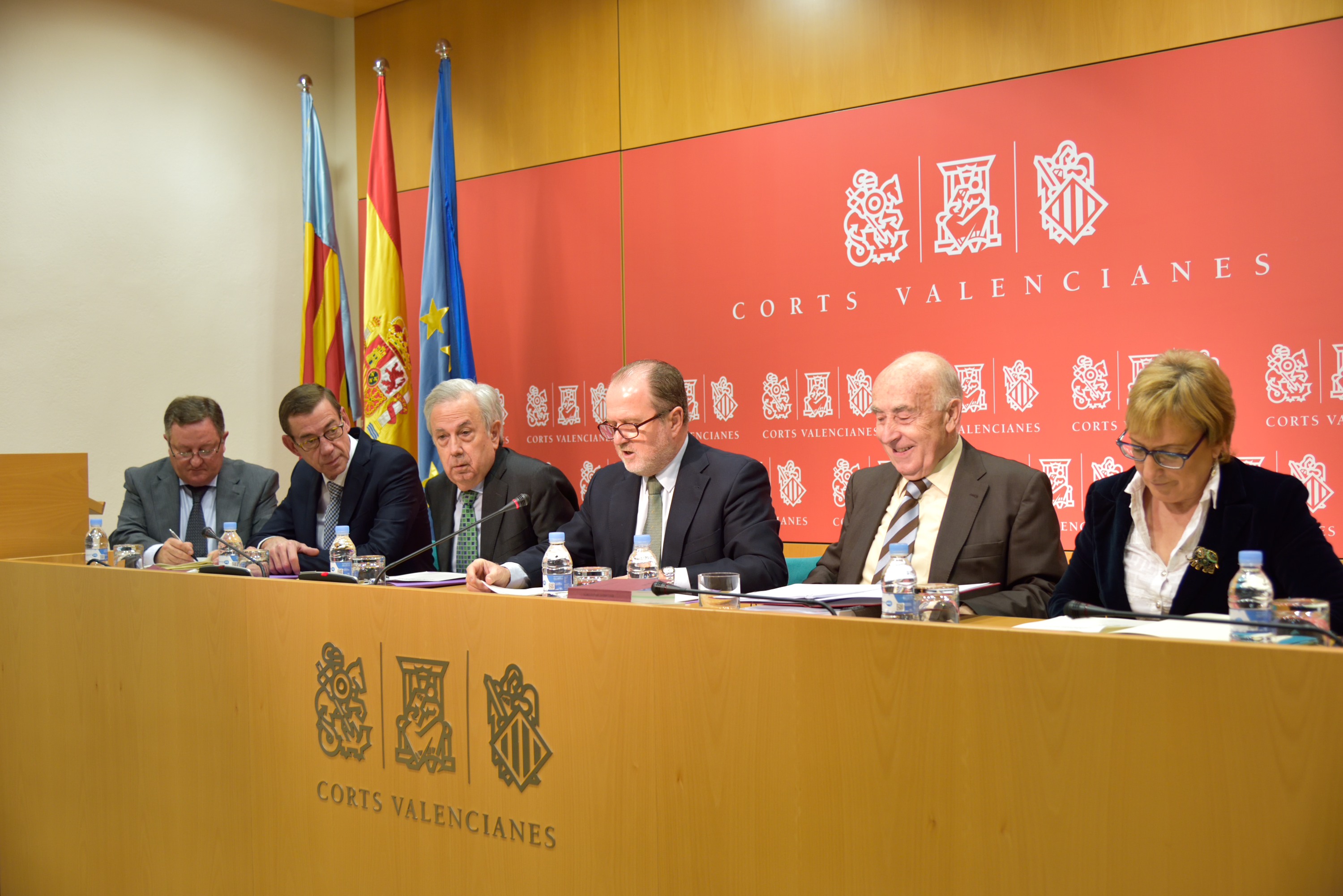 El síndic compareix en les Corts Valencianes per a defensar l’Informe anual 2013