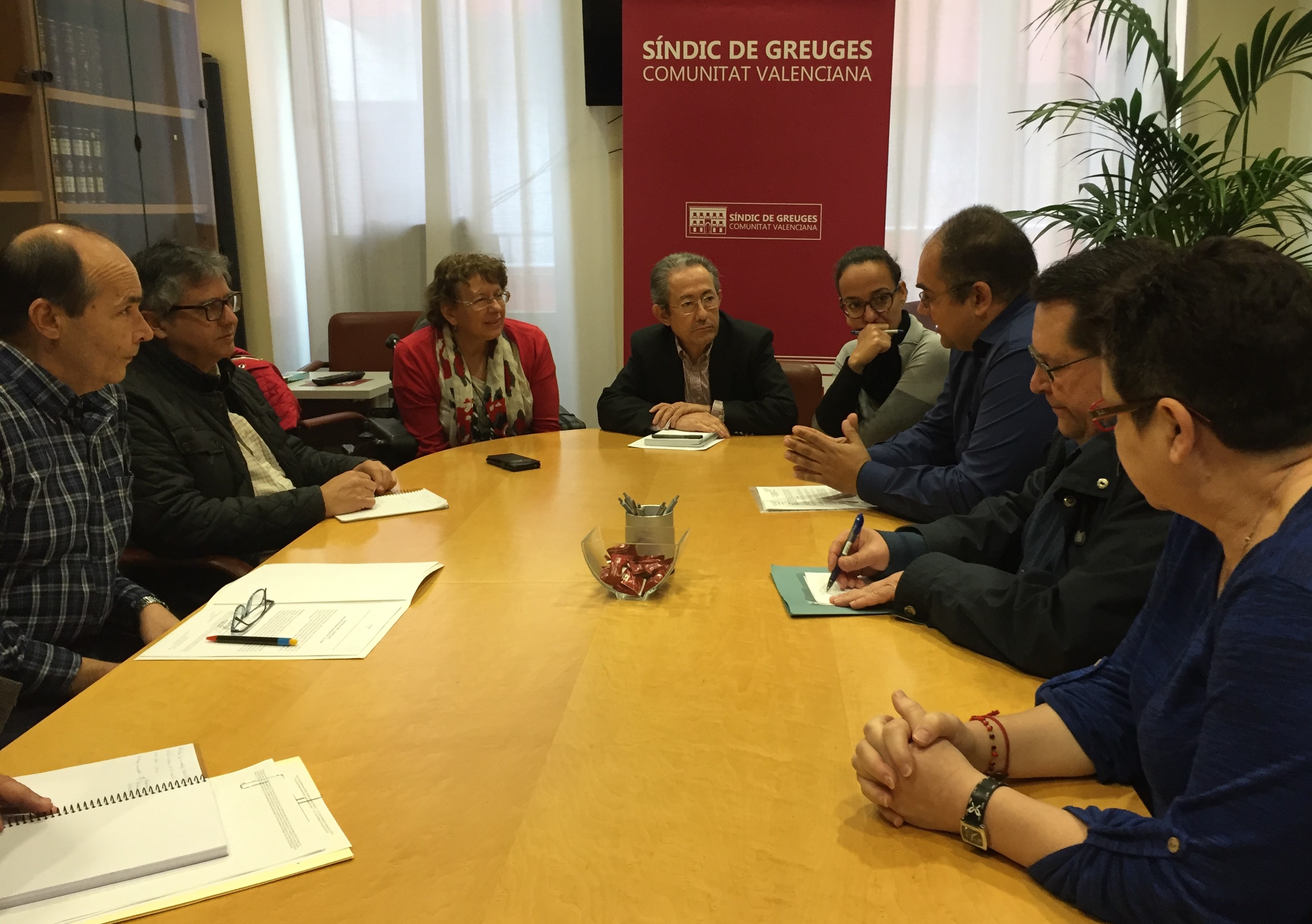 Reunió amb els representants d’associacions usuàries de l’Hotel d’Entitats d’Alacant