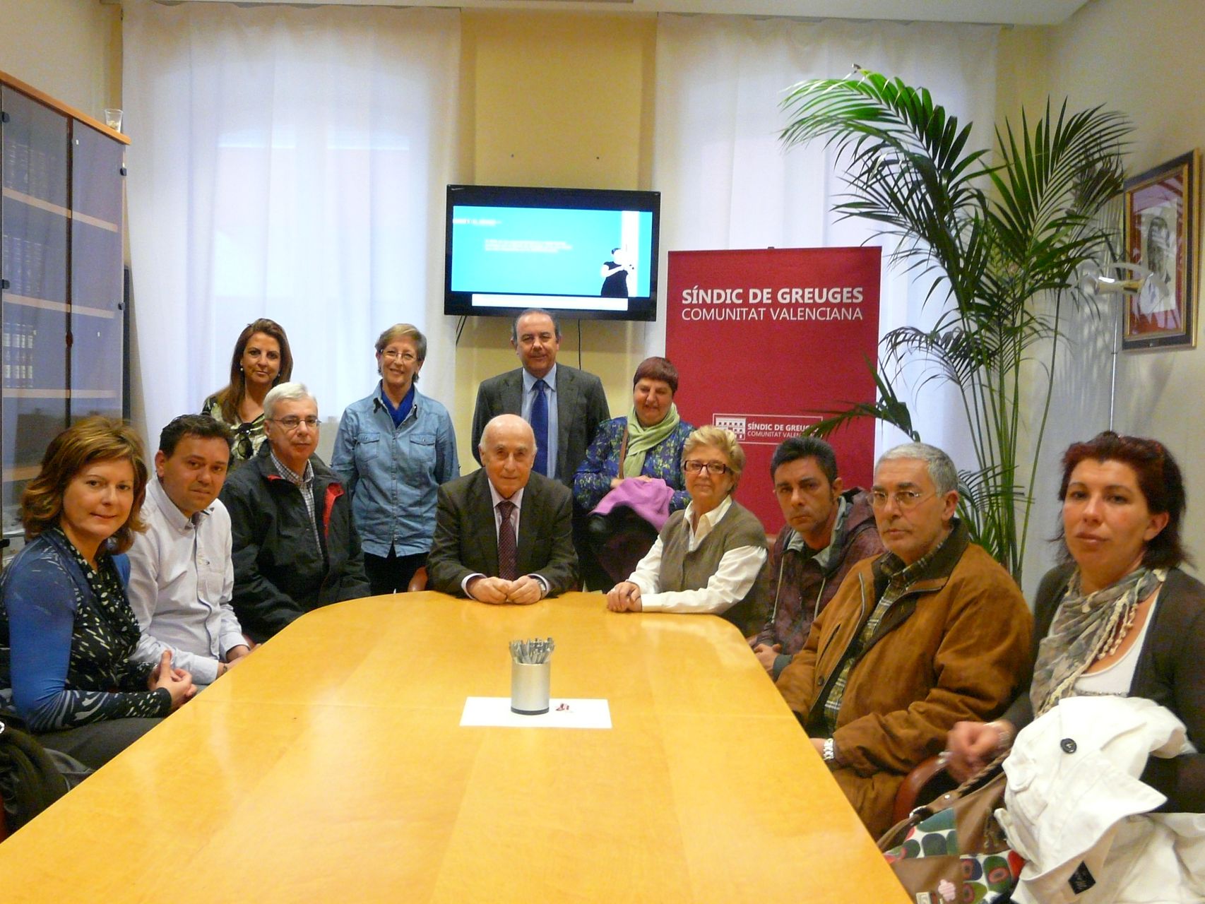 Visita de usuarios y trabajadores del Hospital de Día de Salud Mental Parque Lo Morant