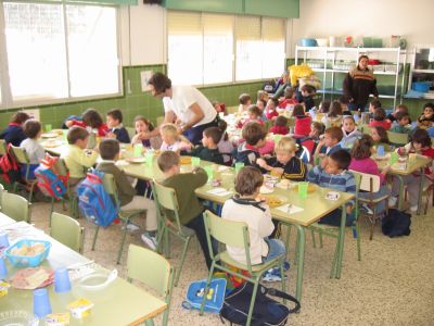 Le otorgan la beca de comedor que le habían denegado