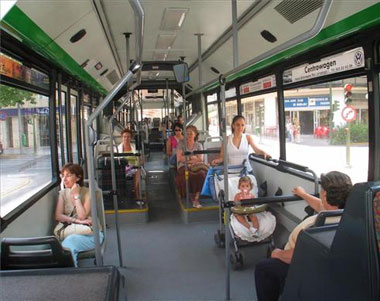 Piden ante el Síndic que la línea de autobús R1 de Elche llegue hasta la pedanía de Vallongas
