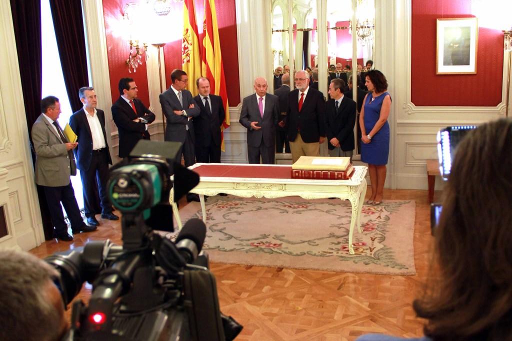 José Cholbi toma posesión como síndic de Greuges de la Comunitat Valenciana