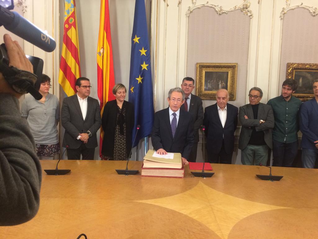 Luna afirma que el compromís amb la independència i imparcialitat és fonamental per al Síndic